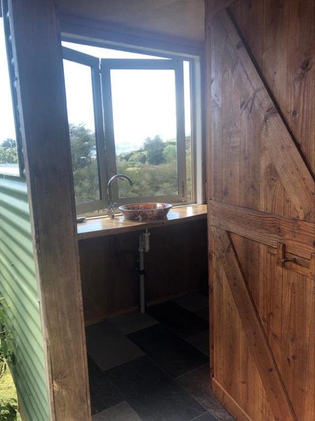 Sunrise Cabin At First Light Rangihaeata Retreat Takaka Eksteriør billede